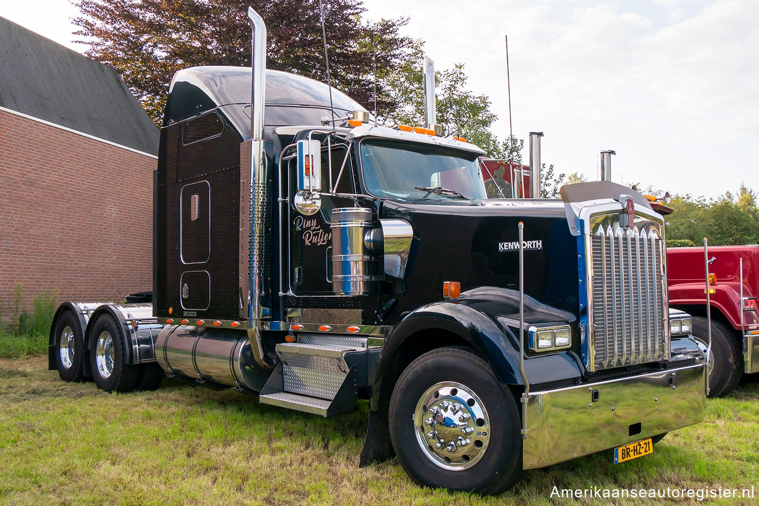 Vrachtwagens Kenworth W900L uit 1990